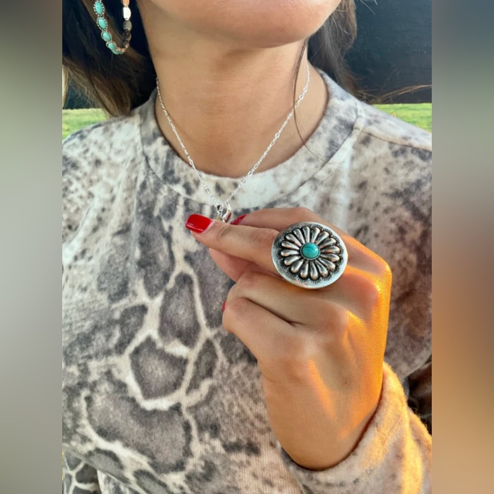 Texture Western Stretch Ring